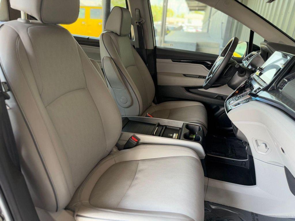used 2024 Honda Odyssey car, priced at $30,995