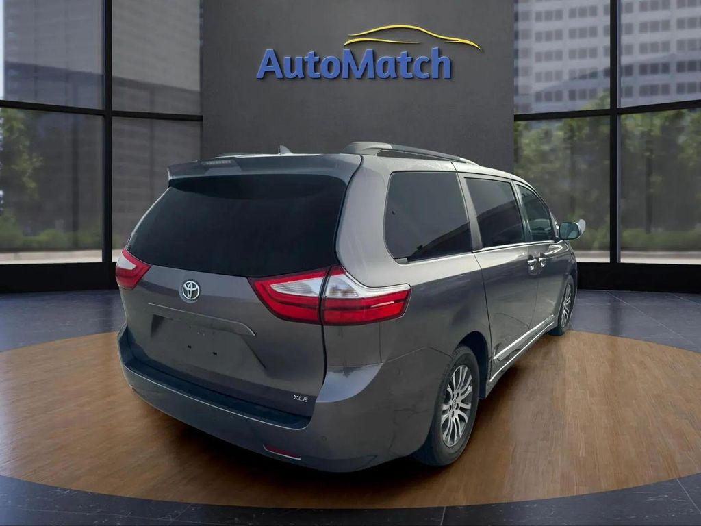 used 2019 Toyota Sienna car