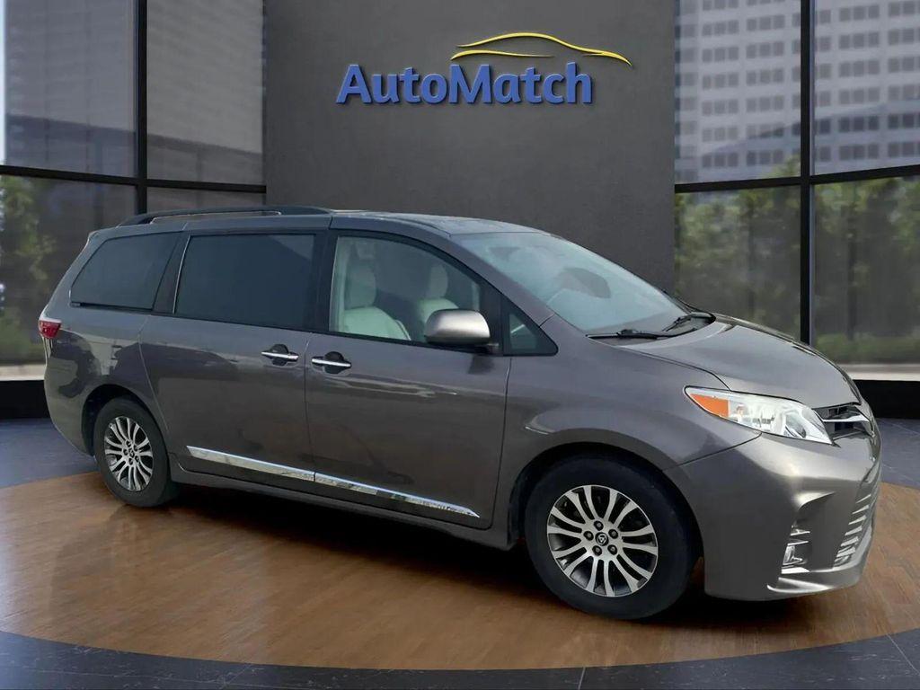 used 2019 Toyota Sienna car