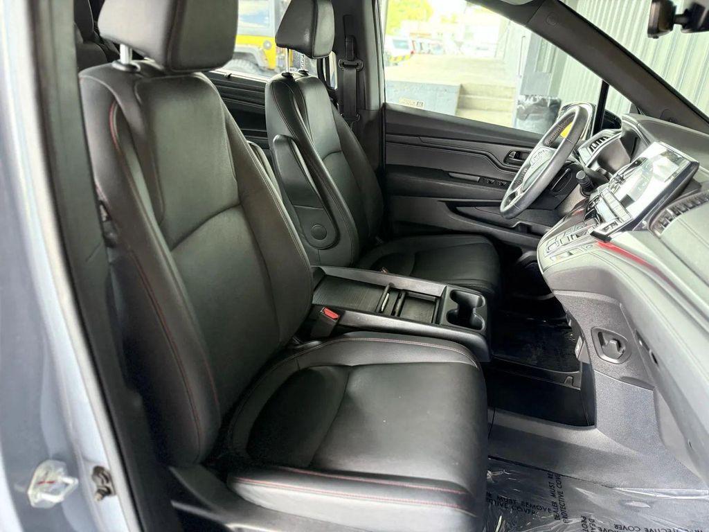 used 2023 Honda Odyssey car, priced at $28,495
