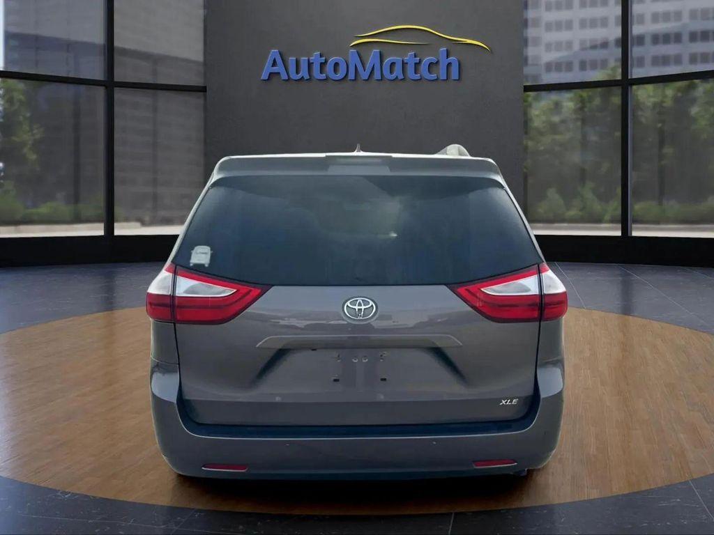 used 2019 Toyota Sienna car