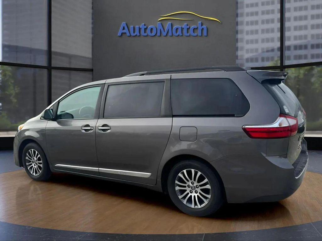 used 2019 Toyota Sienna car