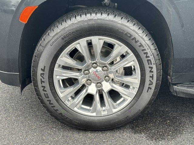 used 2022 GMC Yukon XL car, priced at $50,649