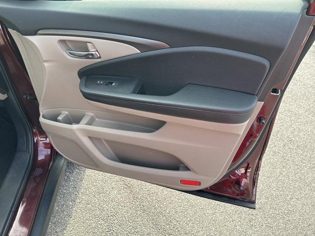 used 2022 Honda Pilot car, priced at $29,038