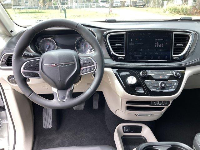 used 2024 Chrysler Pacifica car, priced at $24,336