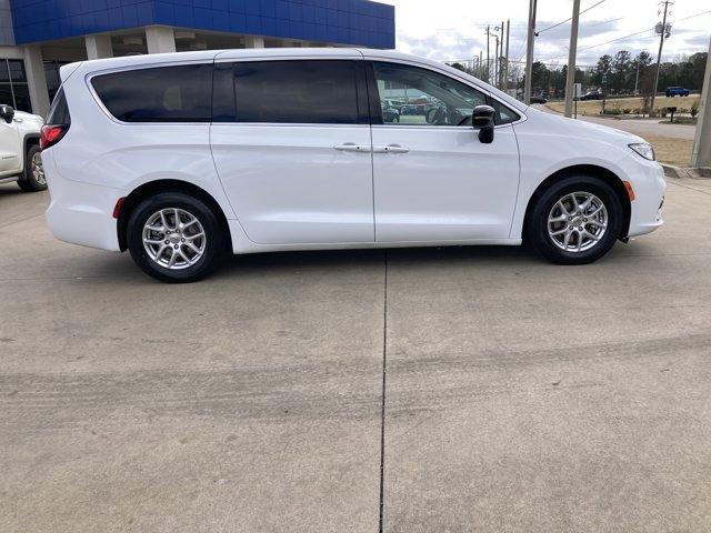 used 2024 Chrysler Pacifica car, priced at $24,336