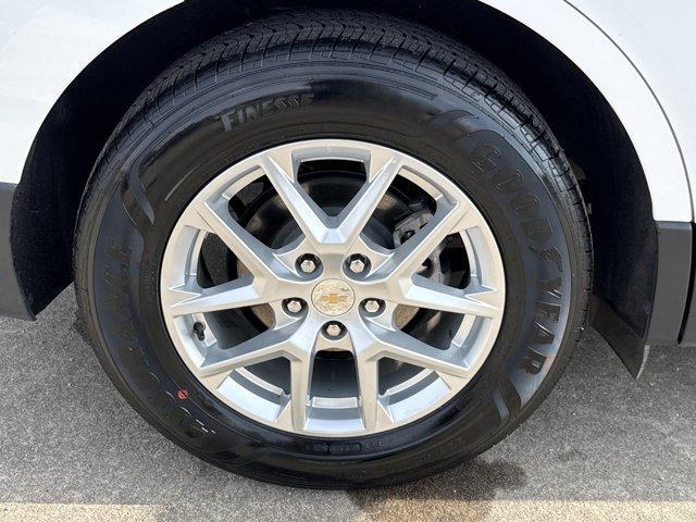 used 2022 Chevrolet Equinox car, priced at $18,637