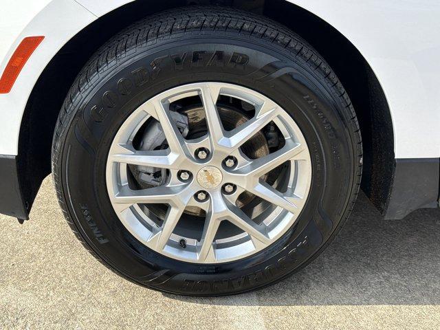 used 2022 Chevrolet Equinox car, priced at $18,637