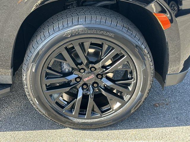 used 2023 GMC Yukon car, priced at $49,999