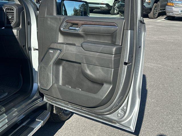 used 2023 GMC Sierra 1500 car, priced at $48,086