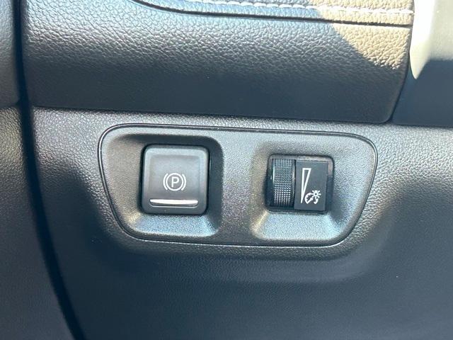 used 2023 GMC Acadia car, priced at $26,910