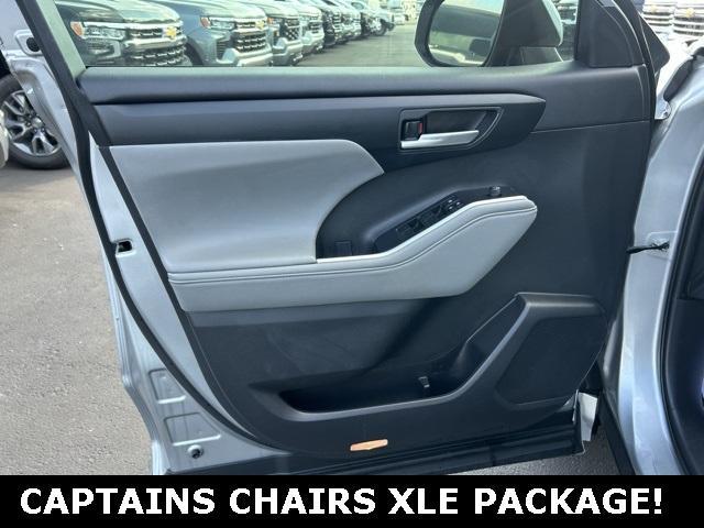 used 2023 Toyota Highlander car, priced at $31,840