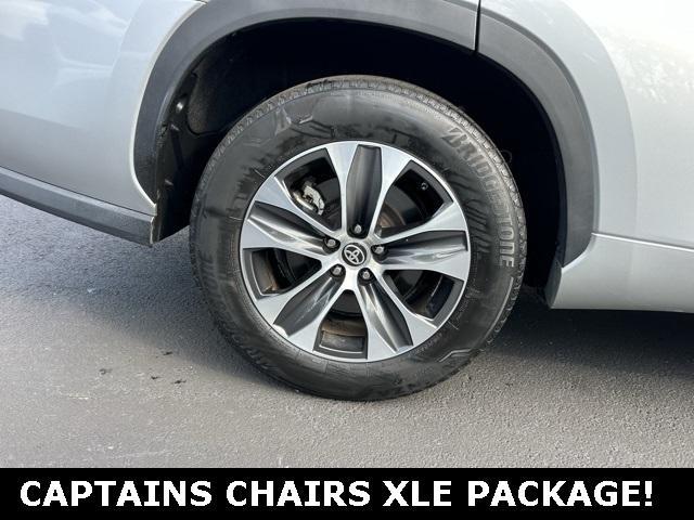 used 2023 Toyota Highlander car, priced at $31,840