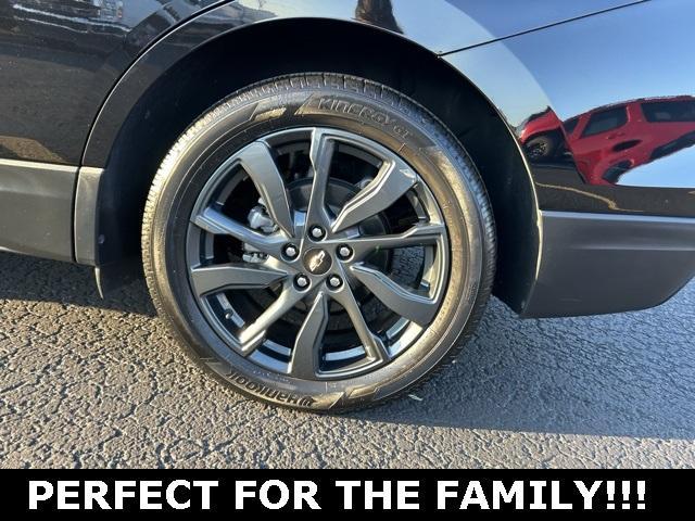 used 2023 Chevrolet Equinox car, priced at $21,415