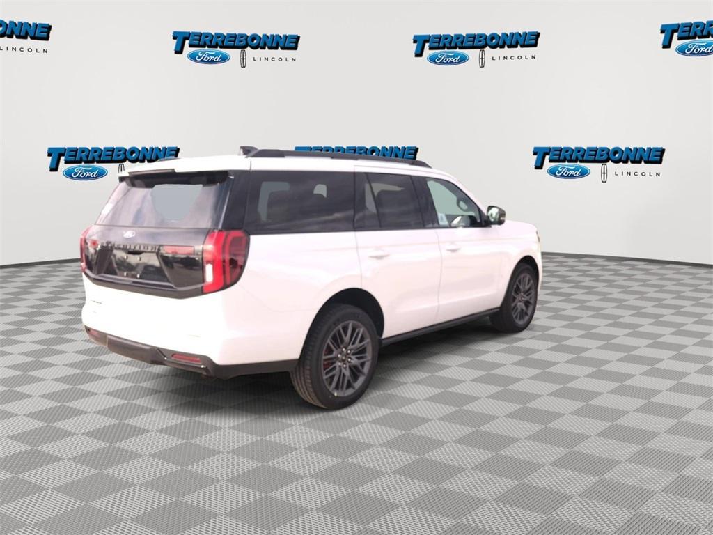 new 2025 Ford Expedition car, priced at $85,230