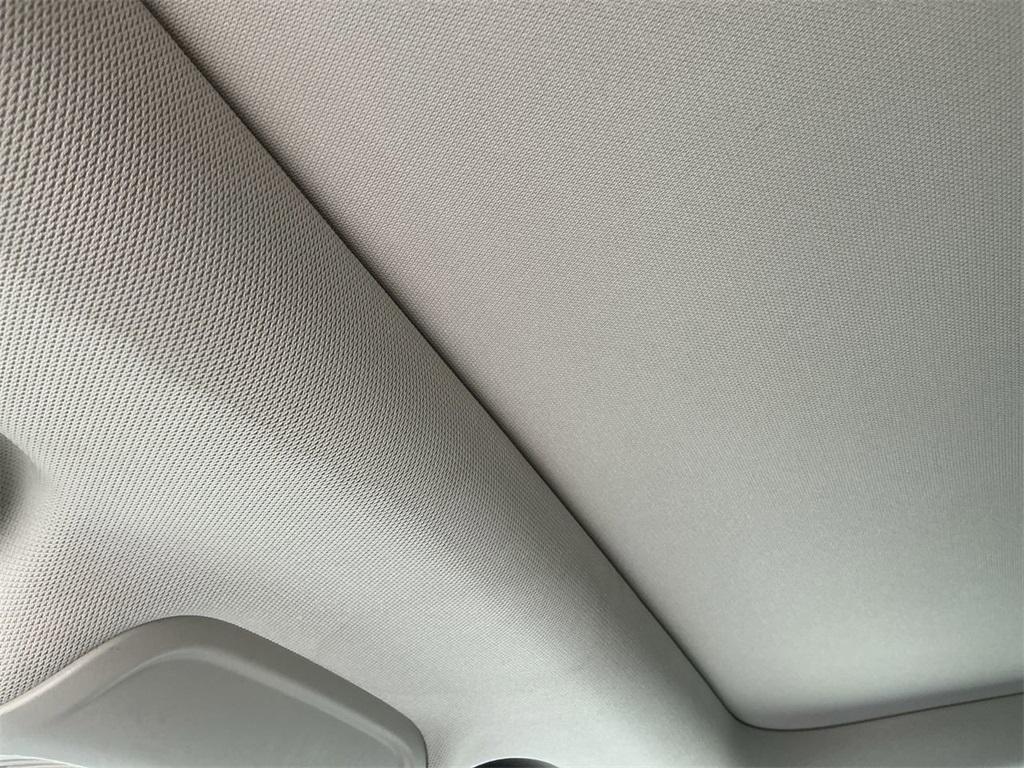 2023 White Frost Tri-Coat Buick Envision
