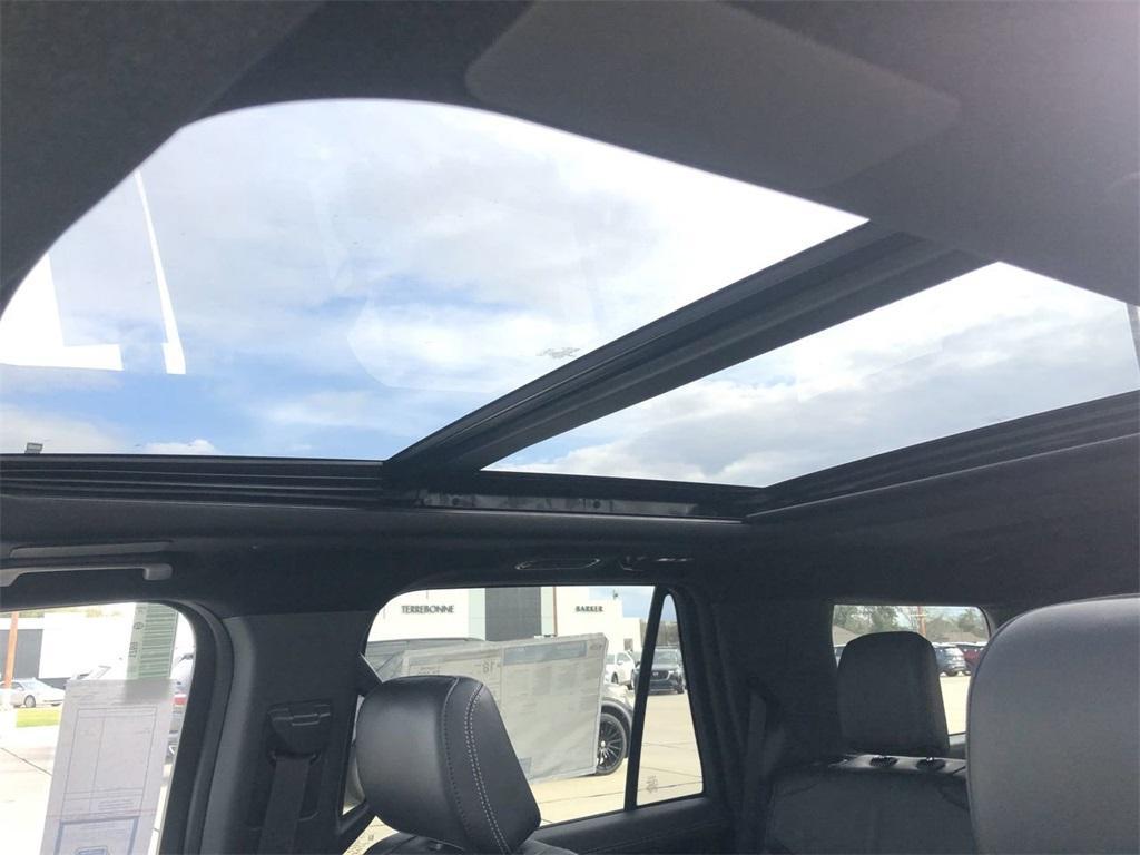 new 2025 Ford Expedition car, priced at $85,230