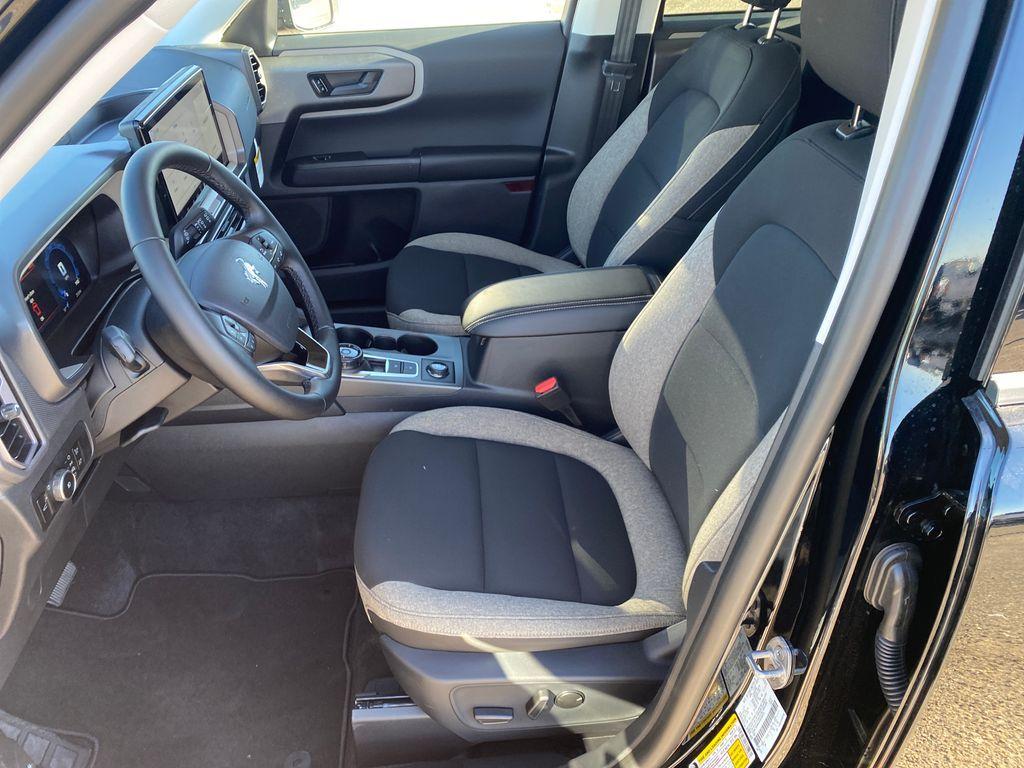 new 2025 Ford Bronco Sport car, priced at $37,405