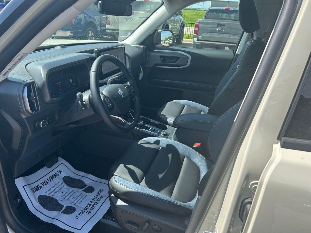 new 2025 Ford Bronco Sport car, priced at $35,990