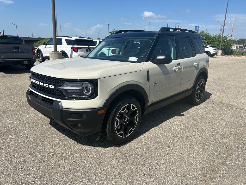 new 2025 Ford Bronco Sport car, priced at $35,990