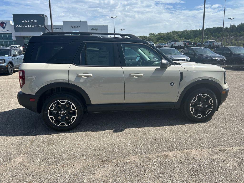 new 2025 Ford Bronco Sport car, priced at $35,990