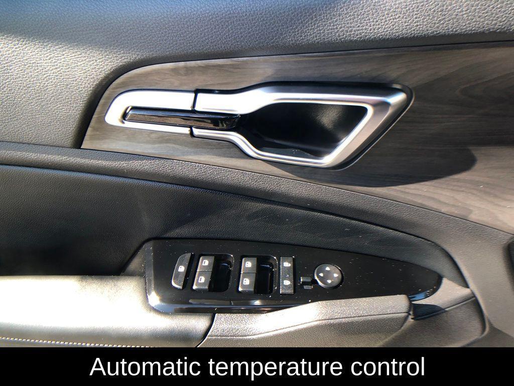 used 2025 Kia Sportage Plug-In Hybrid car, priced at $29,995