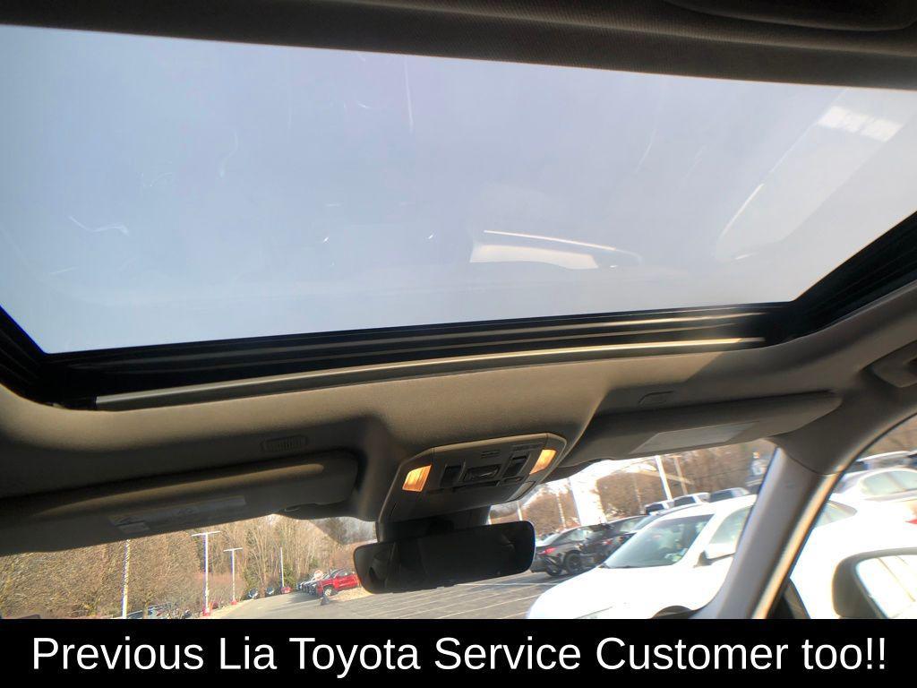 used 2023 Toyota Highlander car, priced at $37,995