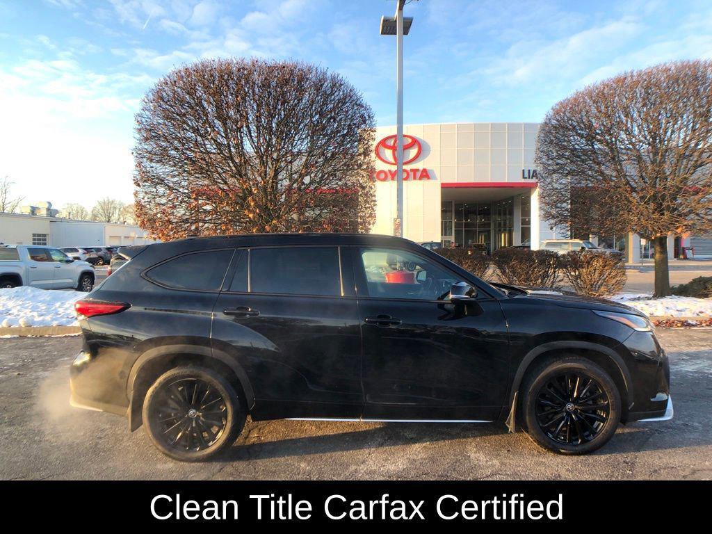 used 2023 Toyota Highlander car, priced at $39,995