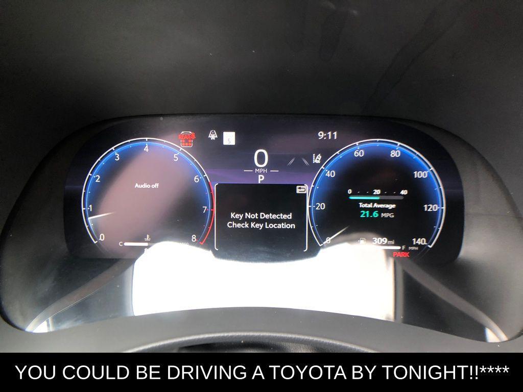 used 2025 Toyota Highlander car, priced at $48,990