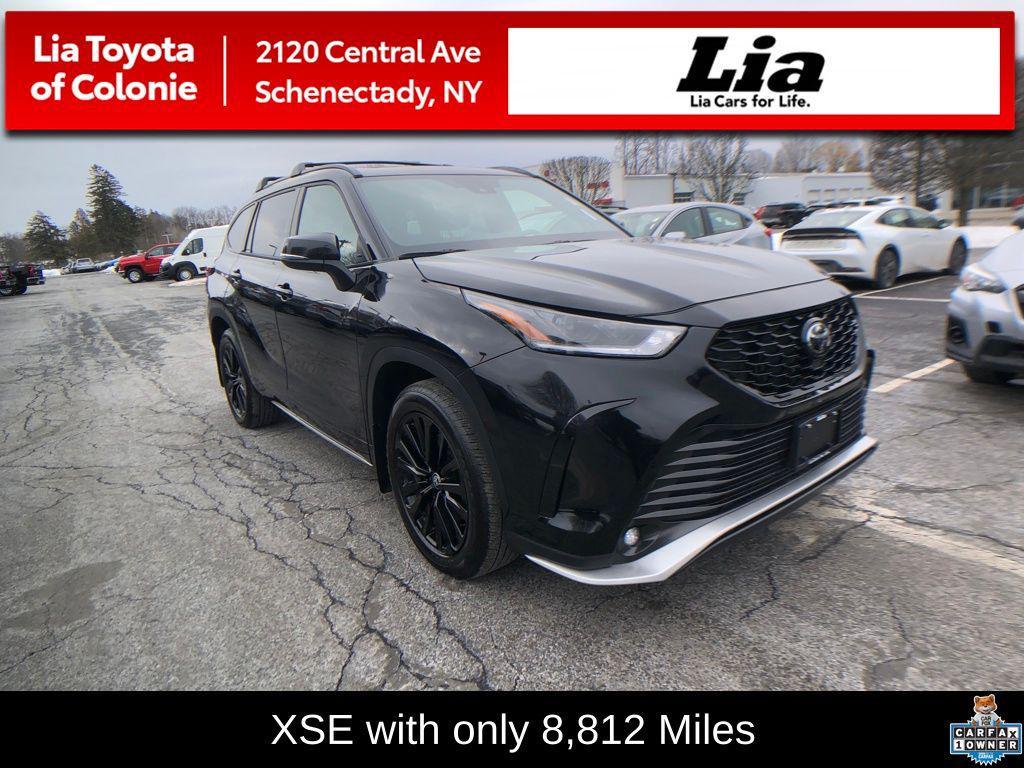 used 2025 Toyota Highlander car, priced at $48,995