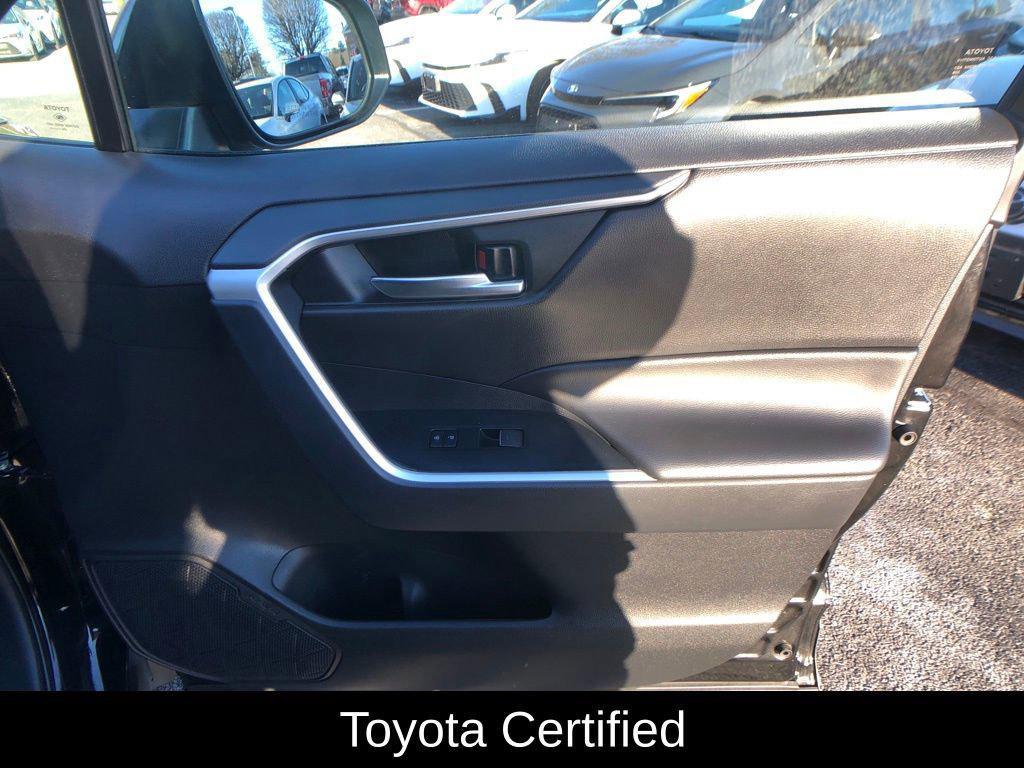used 2025 Toyota RAV4 Hybrid car, priced at $31,995
