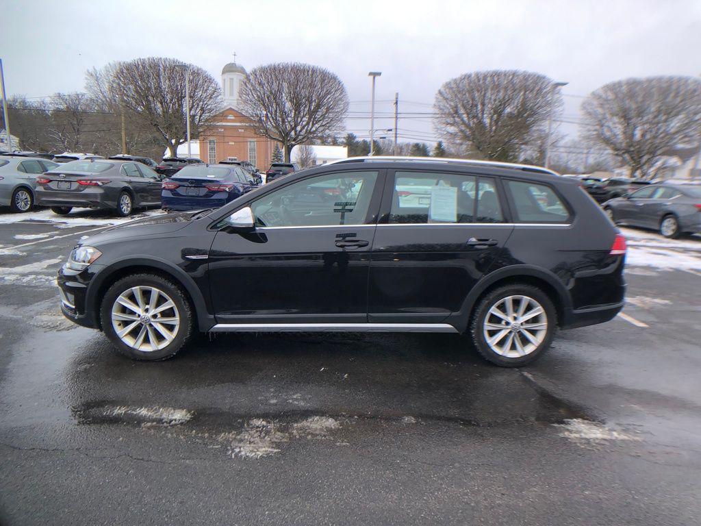 used 2019 Volkswagen Golf Alltrack car, priced at $19,995