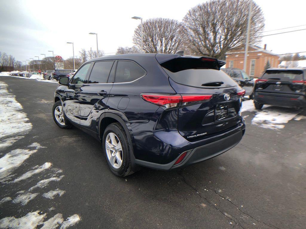 used 2022 Toyota Highlander car, priced at $24,990