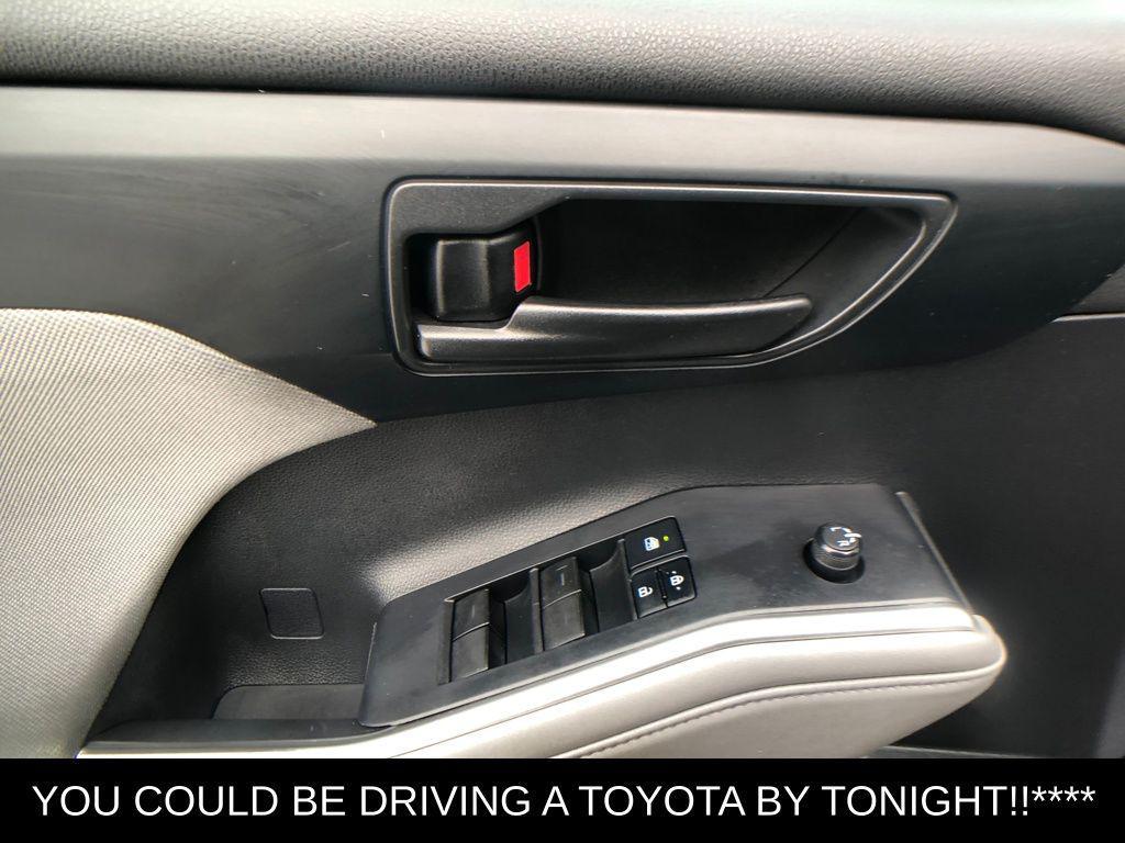 used 2022 Toyota Highlander car, priced at $24,990