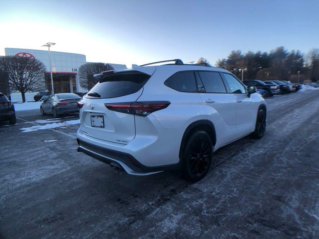 used 2026 Toyota Highlander car, priced at $49,995