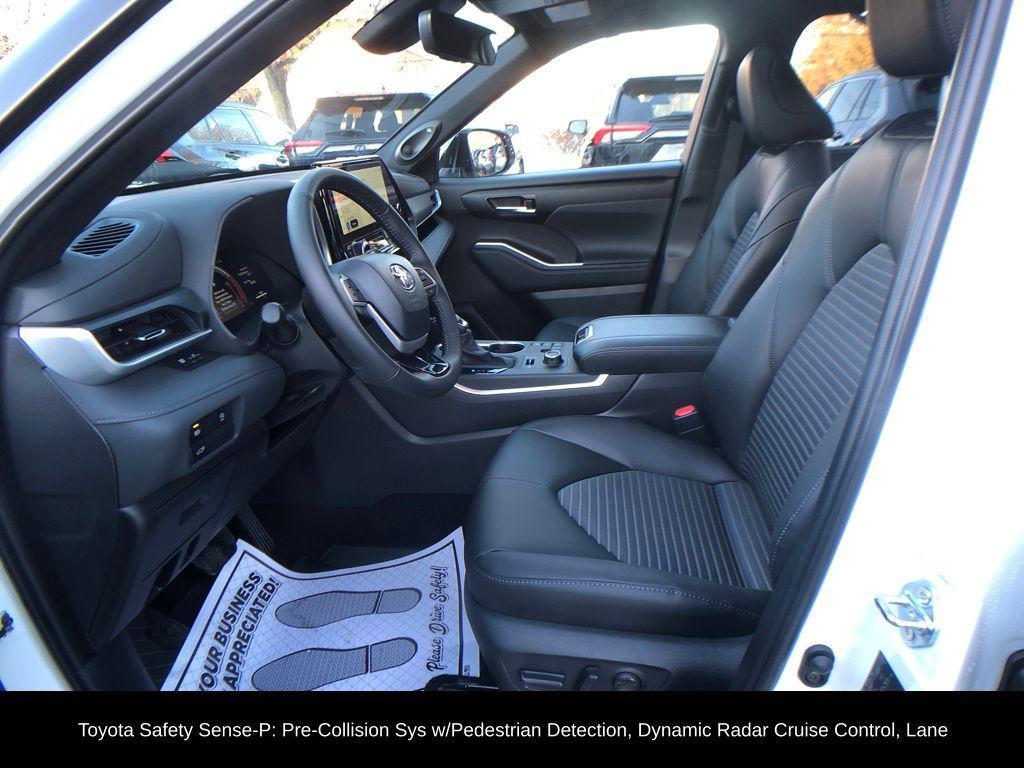 used 2026 Toyota Highlander car, priced at $49,995