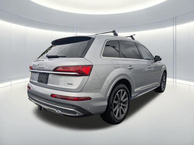 used 2022 Audi Q7 car, priced at $28,582