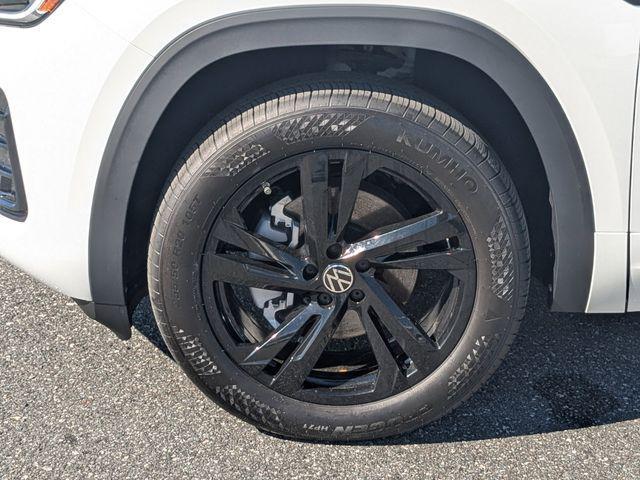 used 2025 Volkswagen Atlas Cross Sport car, priced at $41,462