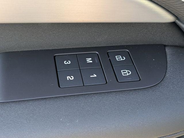 new 2026 Land Rover Discovery car, priced at $73,031