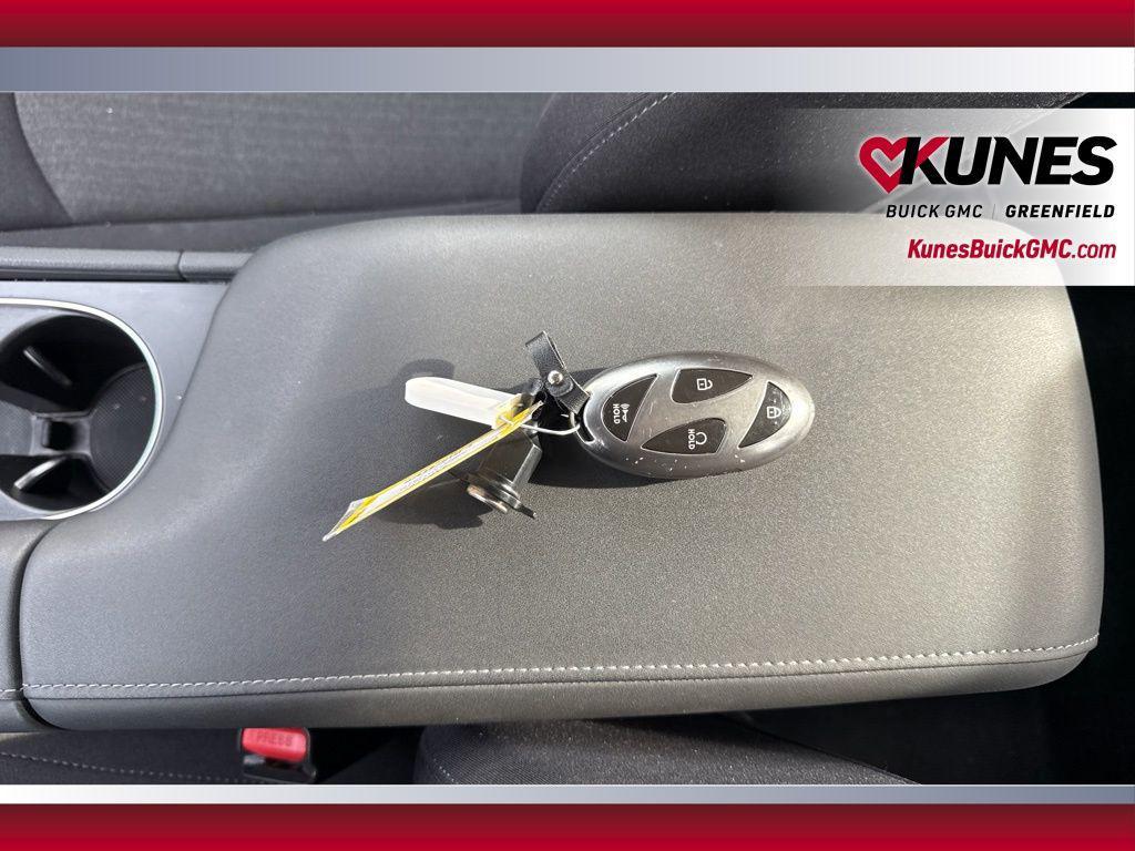 used 2025 Hyundai Sonata car, priced at $21,399