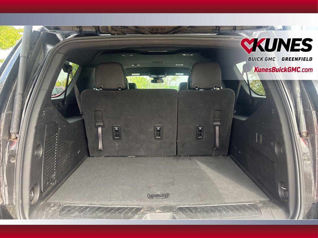 used 2024 GMC Yukon XL car, priced at $53,399