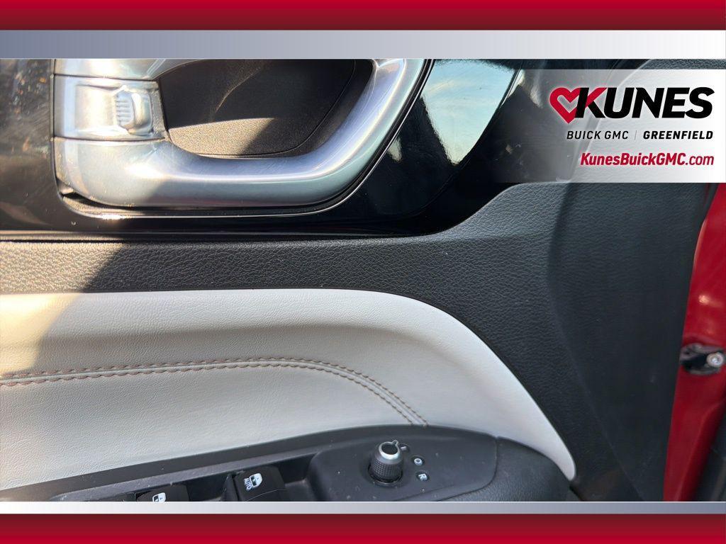 used 2025 Jeep Compass car, priced at $23,399