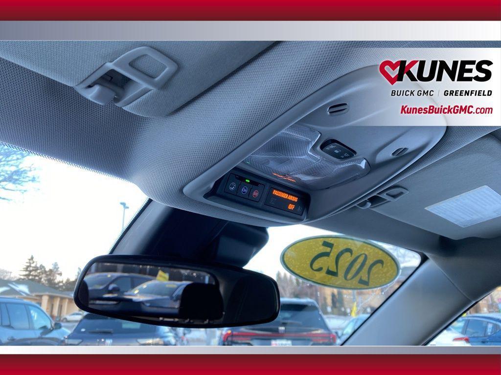 used 2025 Chevrolet TrailBlazer car, priced at $22,997