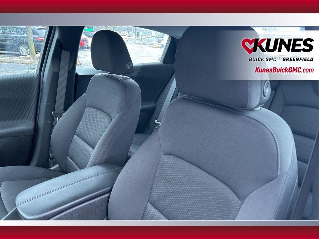 used 2024 Chevrolet Malibu car, priced at $18,995