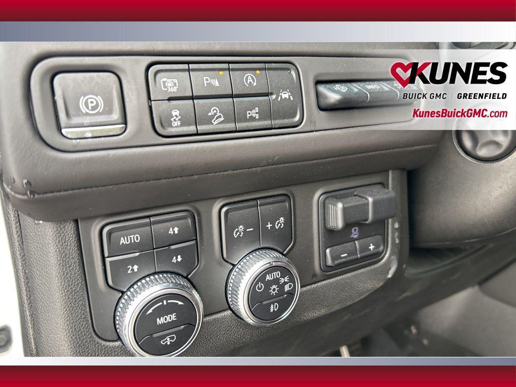 used 2023 GMC Yukon XL car, priced at $72,995