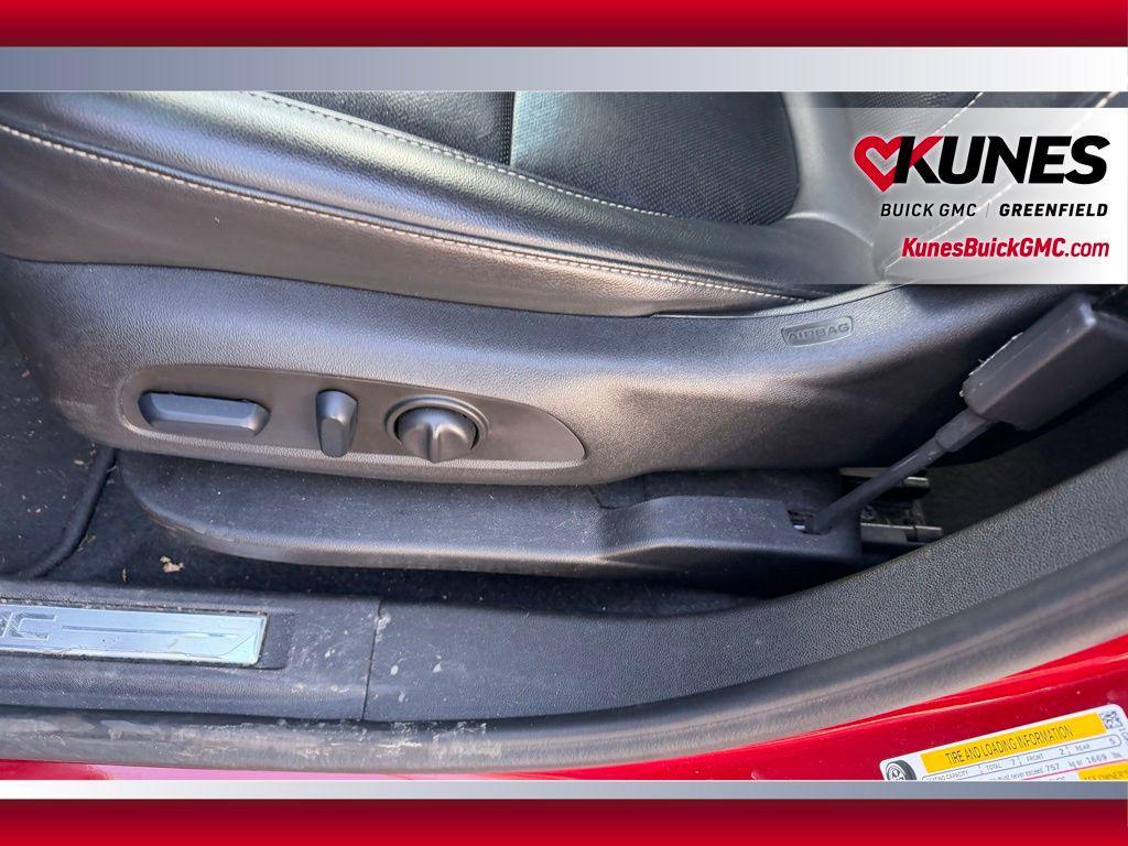 used 2023 GMC Acadia car, priced at $28,136