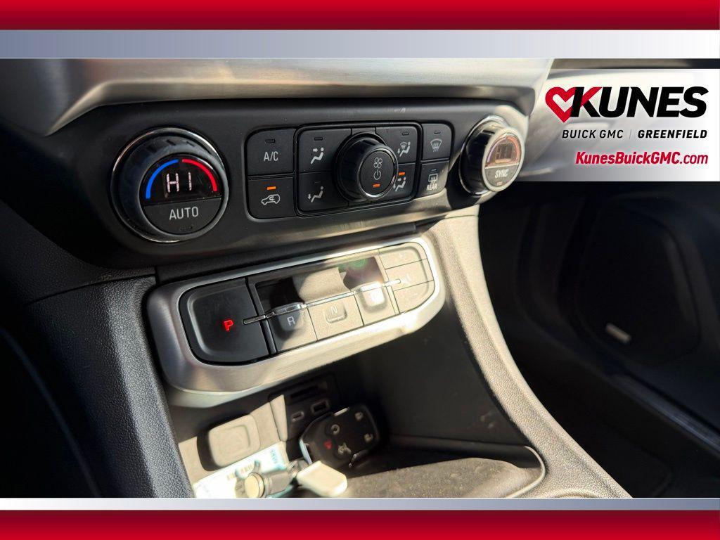 used 2023 GMC Acadia car, priced at $28,136