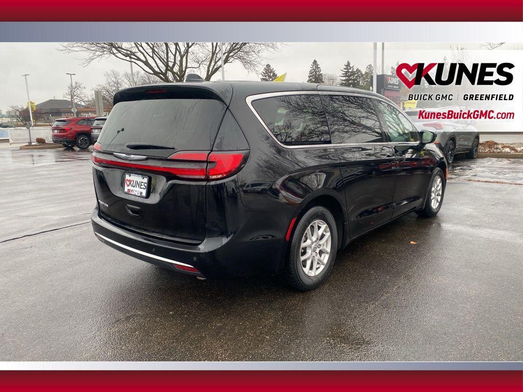 used 2024 Chrysler Pacifica car, priced at $28,799