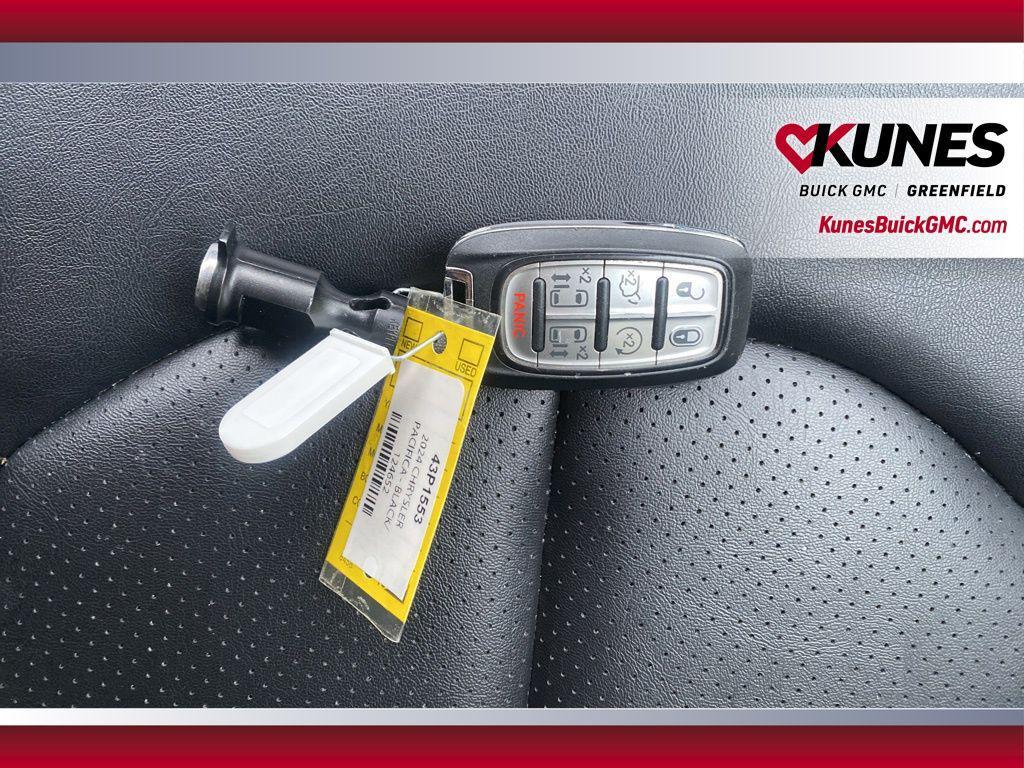 used 2024 Chrysler Pacifica car, priced at $28,799