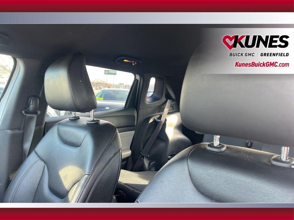 used 2025 Jeep Compass car